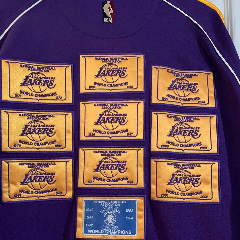 Lakers NBA Championship men’s jacket. New with tags attached